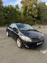 Toyota Auris 1,33-l-Dual-VVT-i Edition Edition - Toyota Auris in Essen