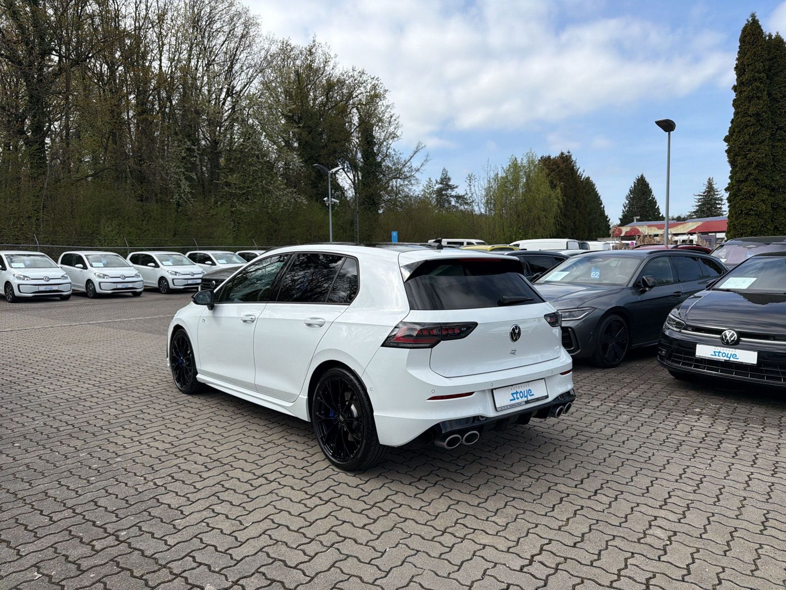 Golf R 4M Navi PANO Harman Kardon Black Style