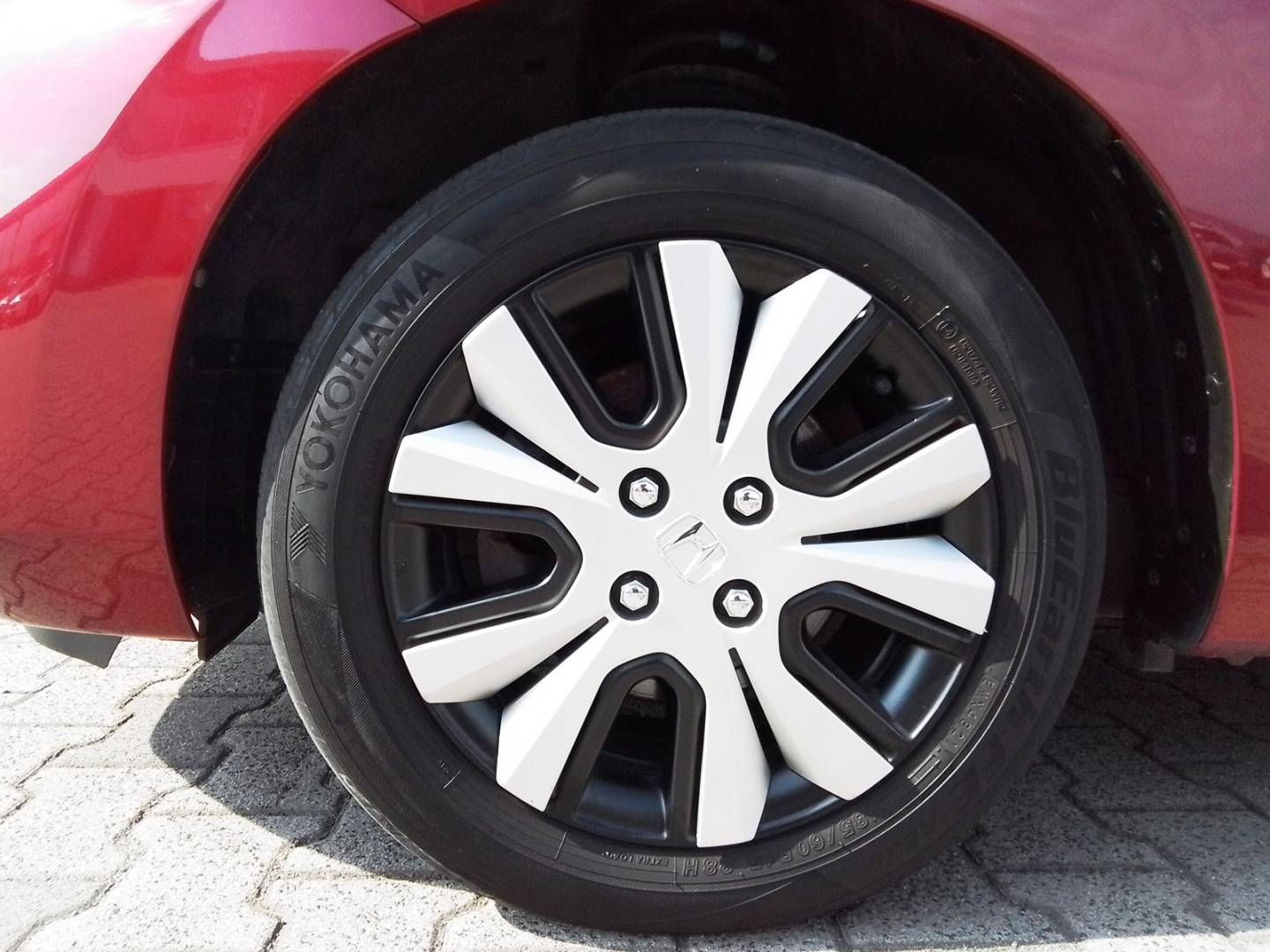 Fahrzeugabbildung Honda Jazz Hybrid 1.5 e CVT Elegance