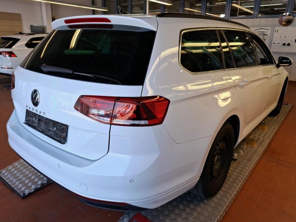 Volkswagen Passat - Bild 6