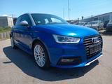 Audi A1 Sportback  S line Sport - Audi A1: Silber