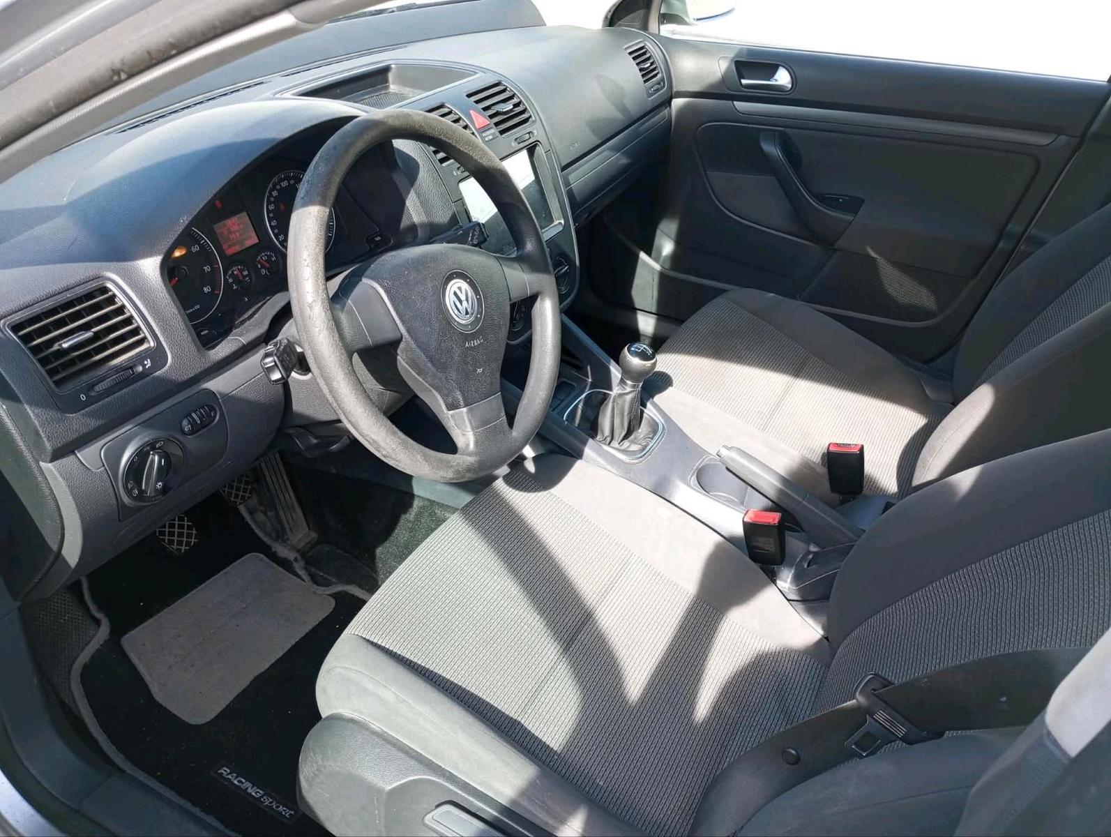 Volkswagen Golf 2010 — photo 7