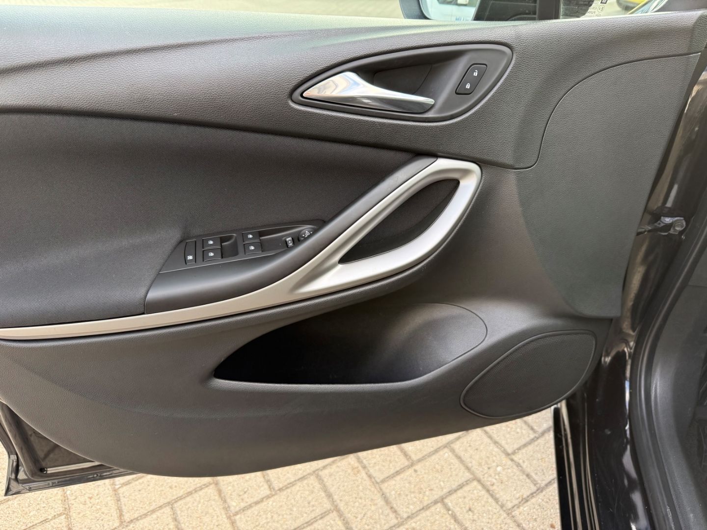 Fahrzeugabbildung Opel Astra K Sports Tourer Edition Start Stop LED App