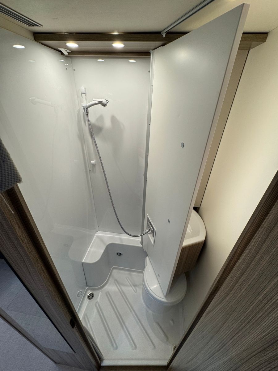 Fahrzeugabbildung Bürstner Lyseo Gallery TD 649 G SPAREN SIE € 38.579!