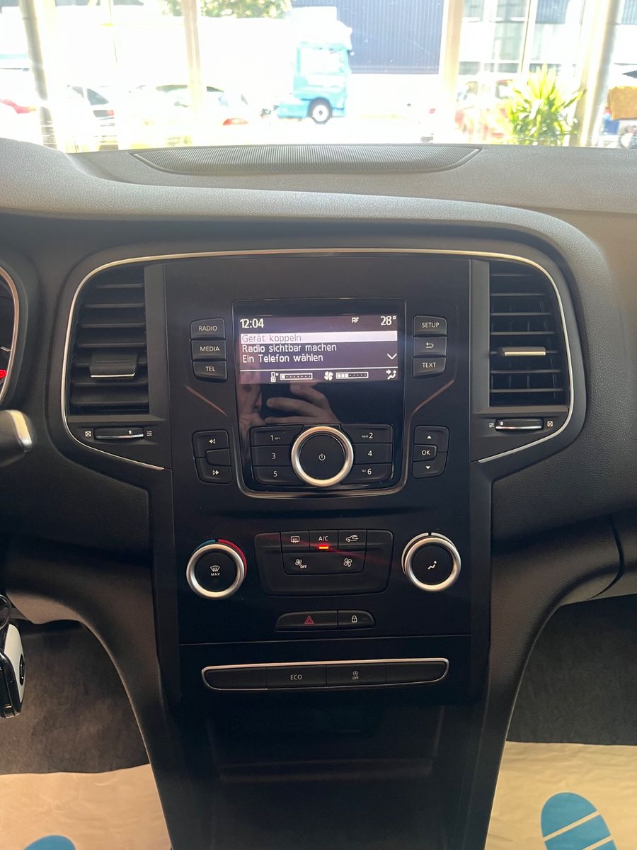 Fahrzeugabbildung Renault Megane IV Lim. 5-trg. Life *BLUETOOTH*LED*