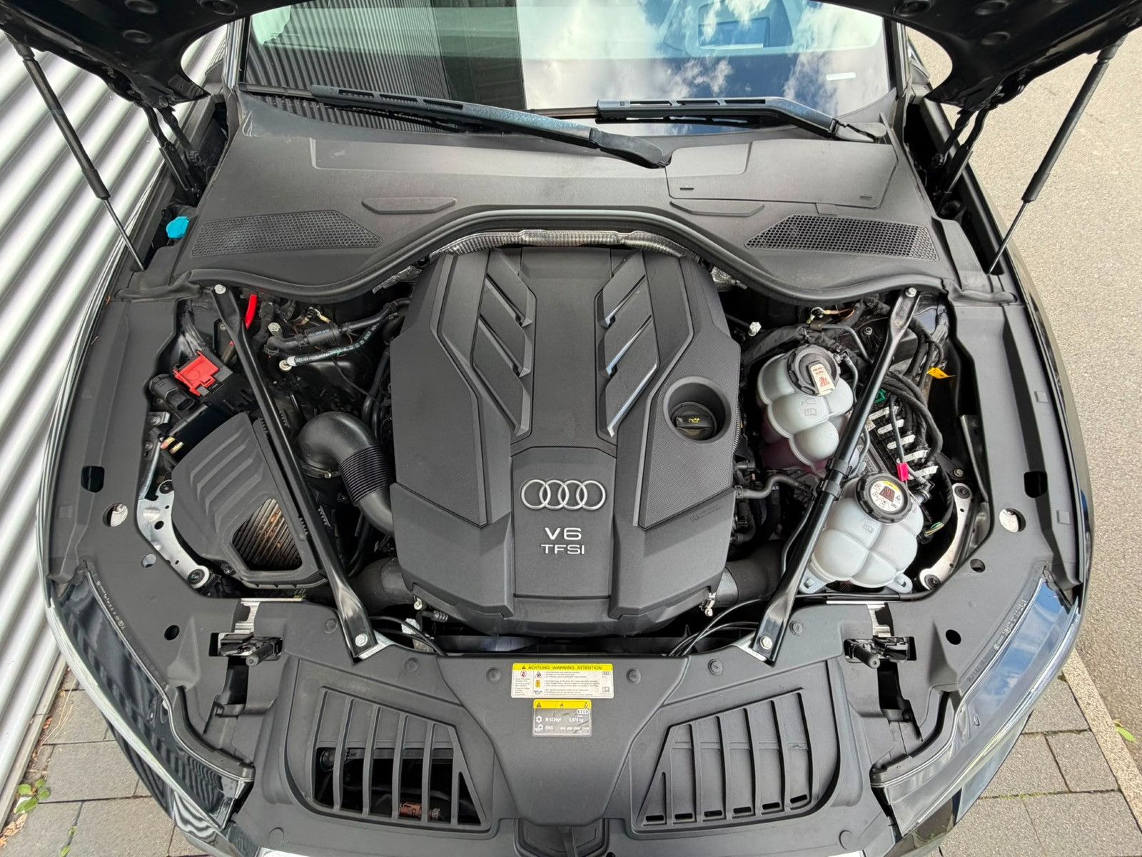 Audi A8 - Bild 9