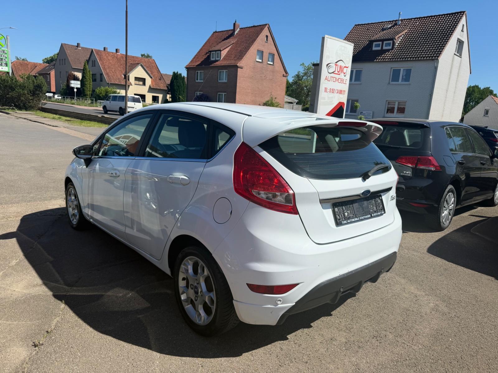Ford Fiesta Titanium/1,6 TDCI/TÜVNEU