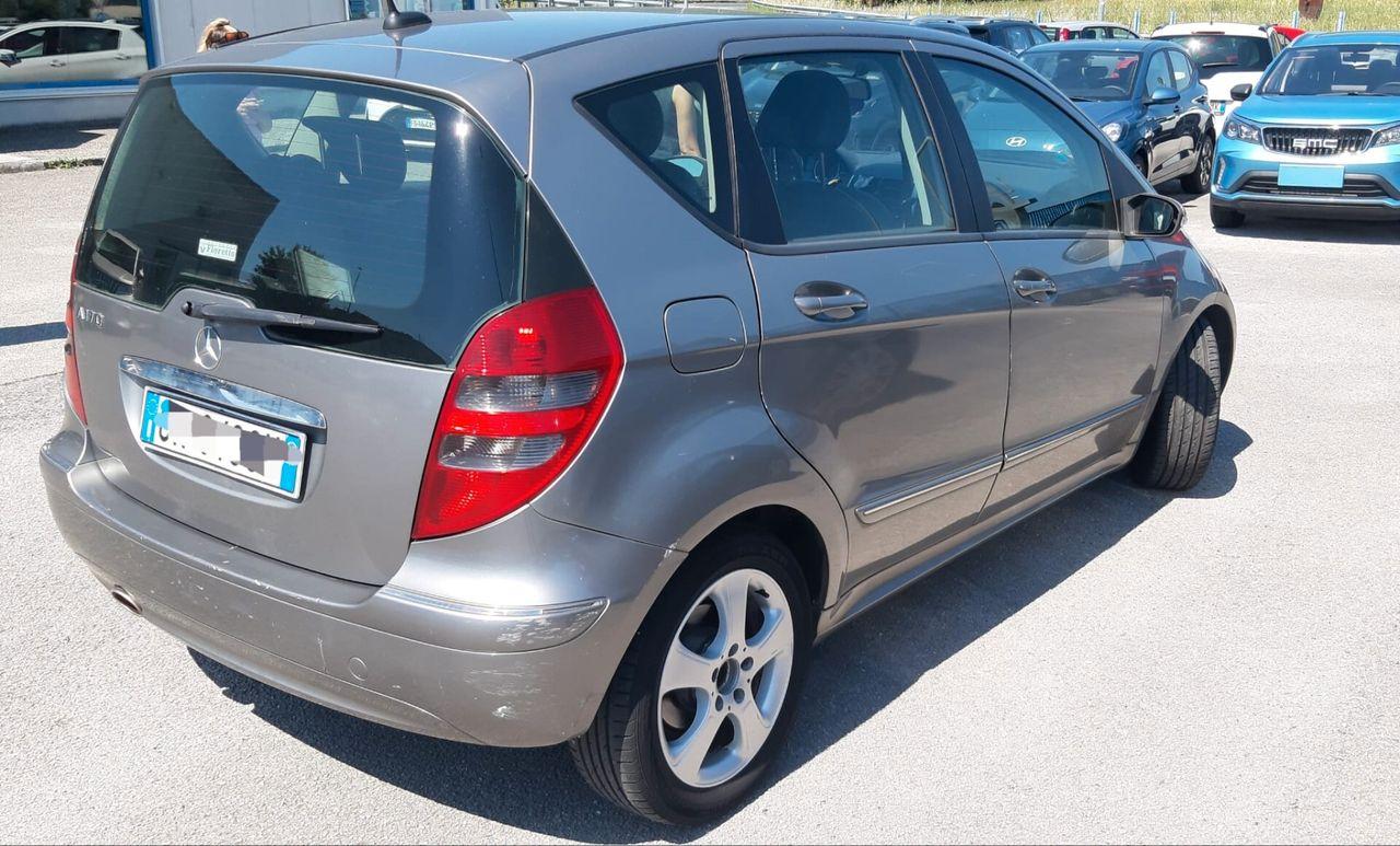 Mercedes-Benz A170 2005 — rear view