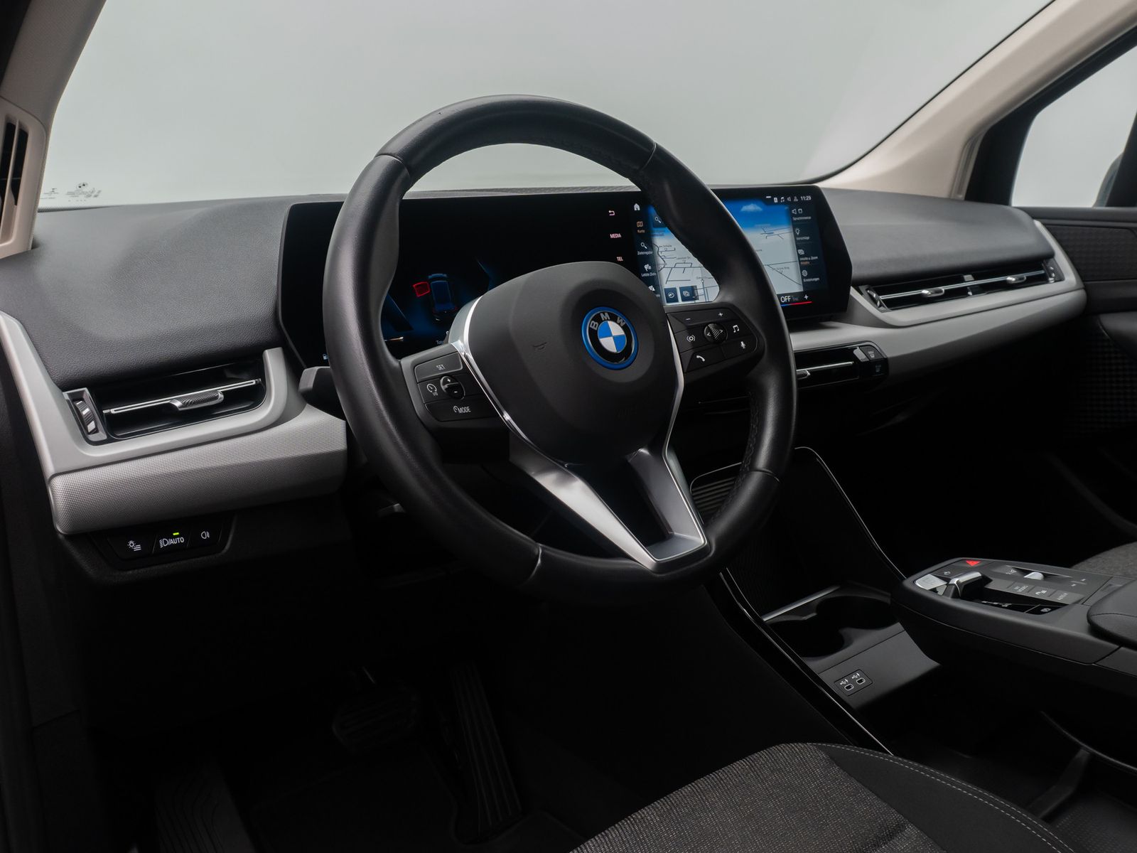 Fahrzeugabbildung BMW 225 Active Tourer DAB ParkAs DriveAss Kamera