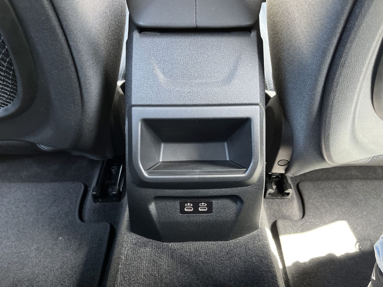BMW 118i Advant. LC-Prof DAB LED PDC Sitzh Temp 18" foto 13