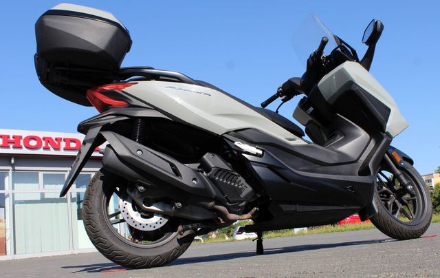 Honda FORZA 125
