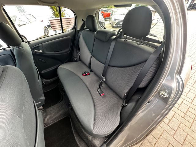 Toyota Yaris  1.0 Sol