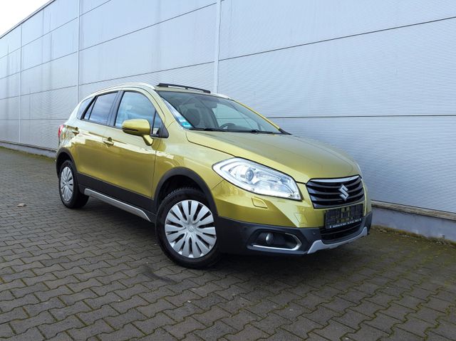 Suzuki SX4 Comfort Plus + (Panorama/Navi/Kamera)