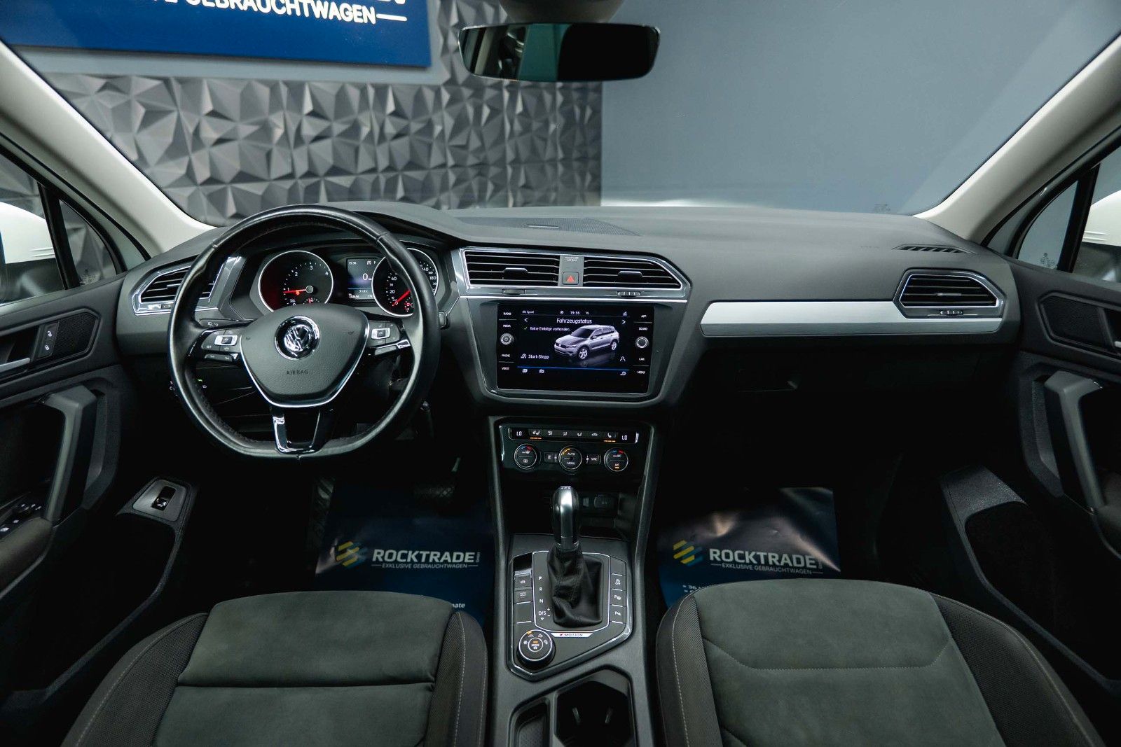 Fahrzeugabbildung Volkswagen Tiguan Comfortline R-Line+ 4Motion *LED*ACC*DAB*
