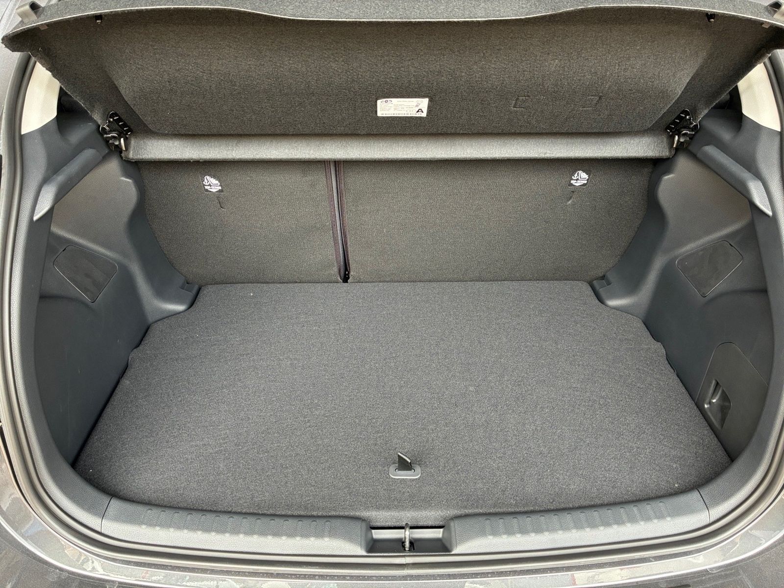 Fahrzeugabbildung Toyota Yaris 1.5 Teamplayer Kamera,LED,SHZ,ACC,Keyless