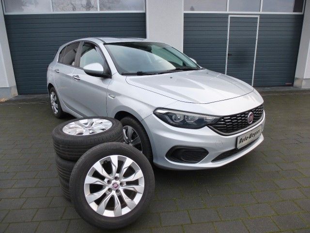 Fiat Tipo1.4 Easy Navi Alu PDC 8 fach bereift