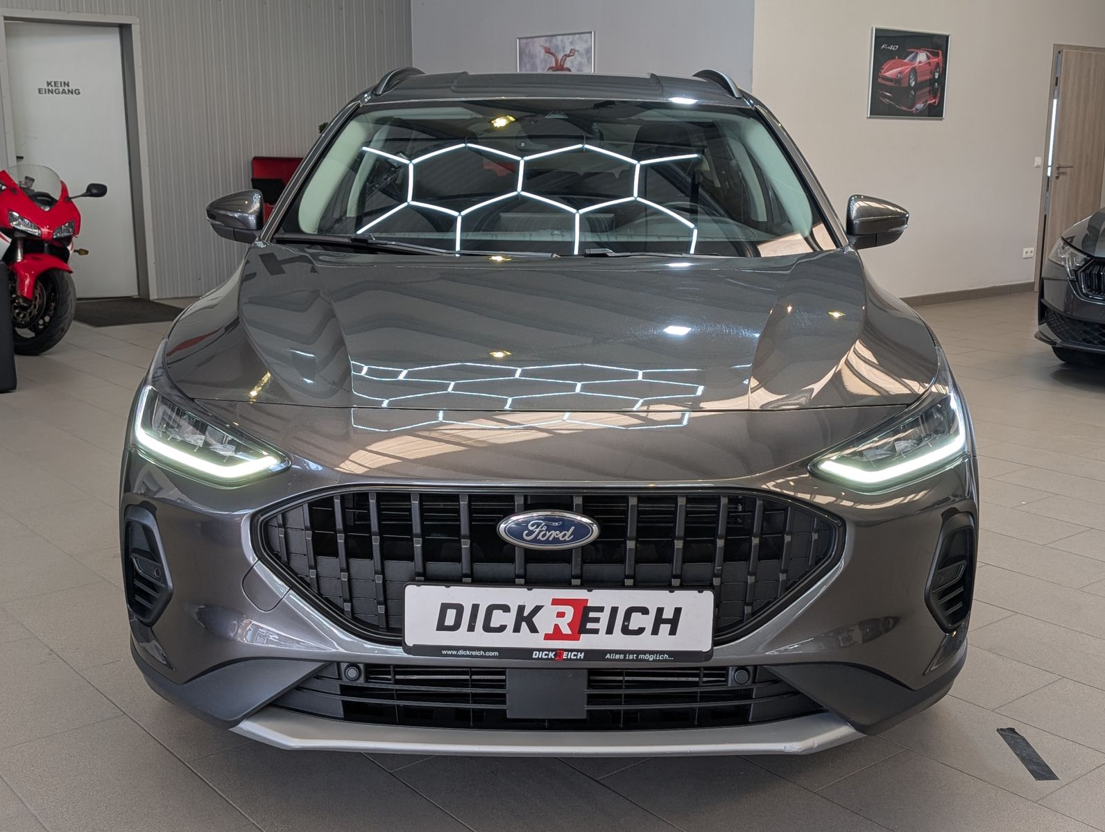 Fahrzeugabbildung Ford Focus 1.0 EcoBoost MHEV Active LED ACC Cam 17"