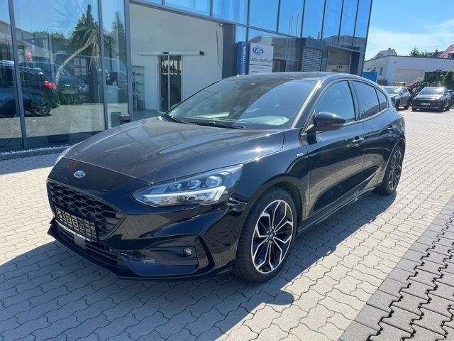 Fahrzeugabbildung Ford Focus ST-Line LED Kamera SpurhalteASS Tempomat