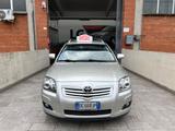 Toyota Avensis 2.0 D-4D 16V Station Wagon - Toyota Avensis aus 2007: Kombi