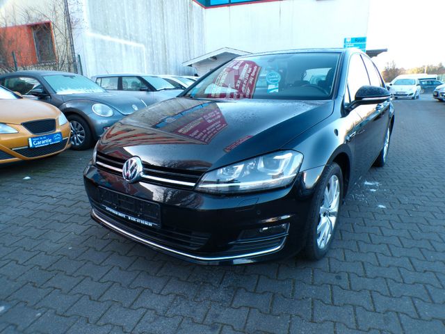 Volkswagen Golf 2.0 TDI BMT Highline mit AHK.