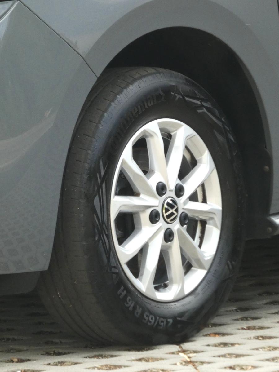 Volkswagen T7 Multivan 2,0 TDI DSG/L+R/PDCv+h/AHK/16"LMF