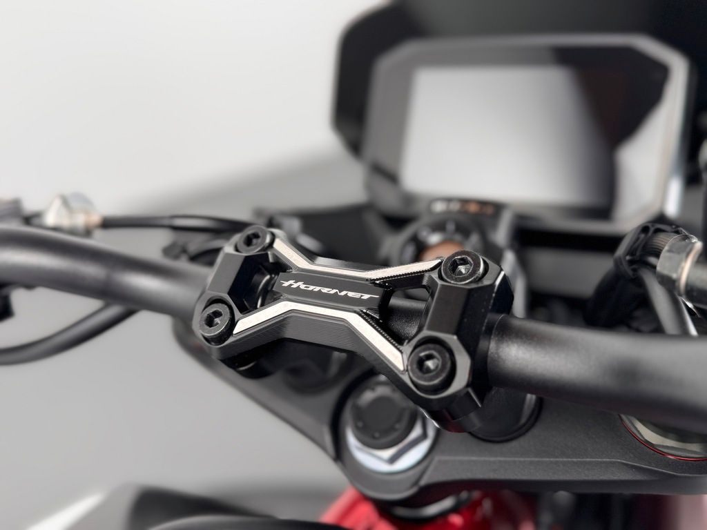 Fahrzeugabbildung Honda CB750 HORNET *NEUWERTIG *SERVICE NEU