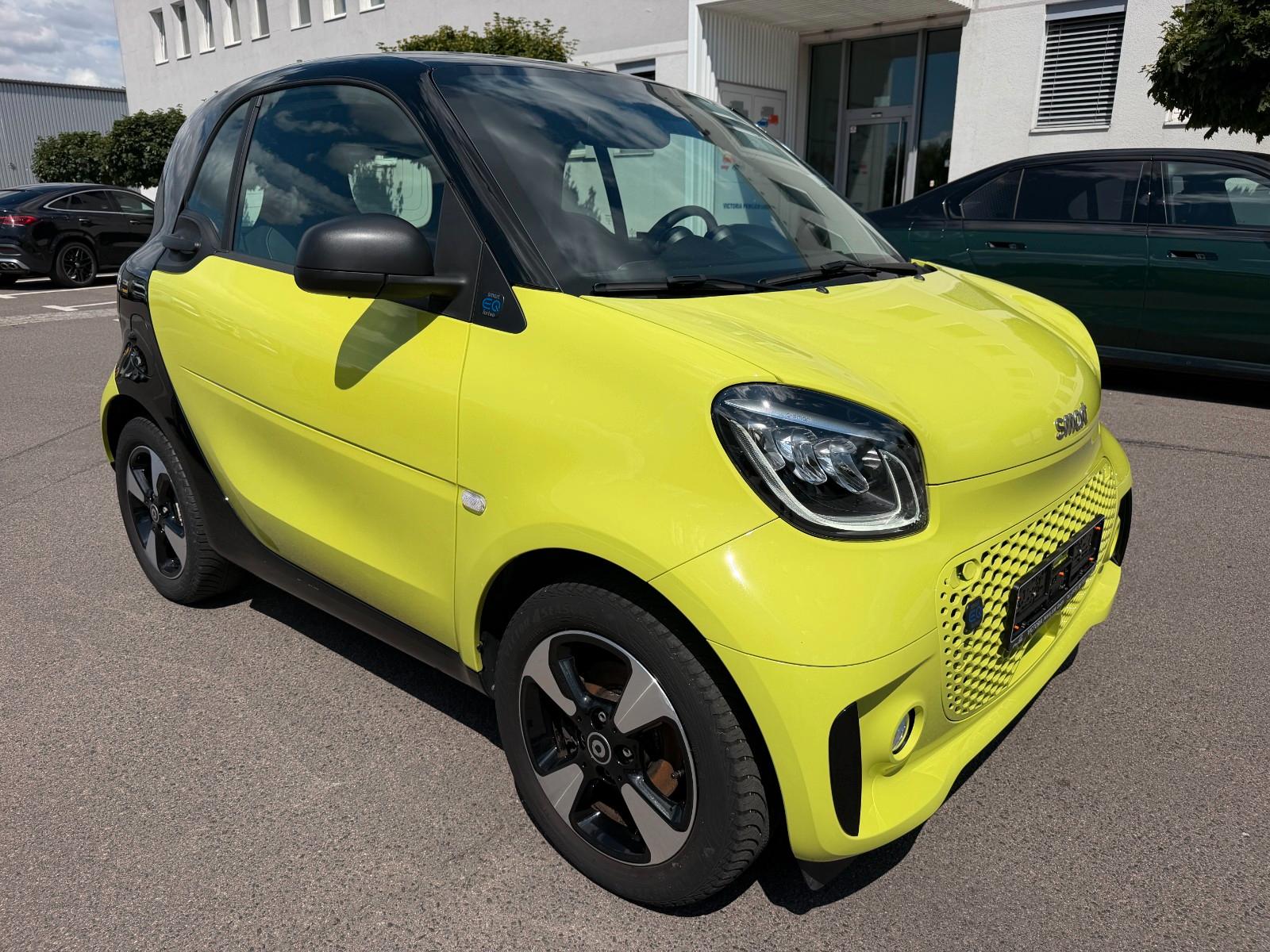 Smart ForTwo coupe EQ*22kW*LED*PANO*JBL*KAM*SHZ*TEMP*