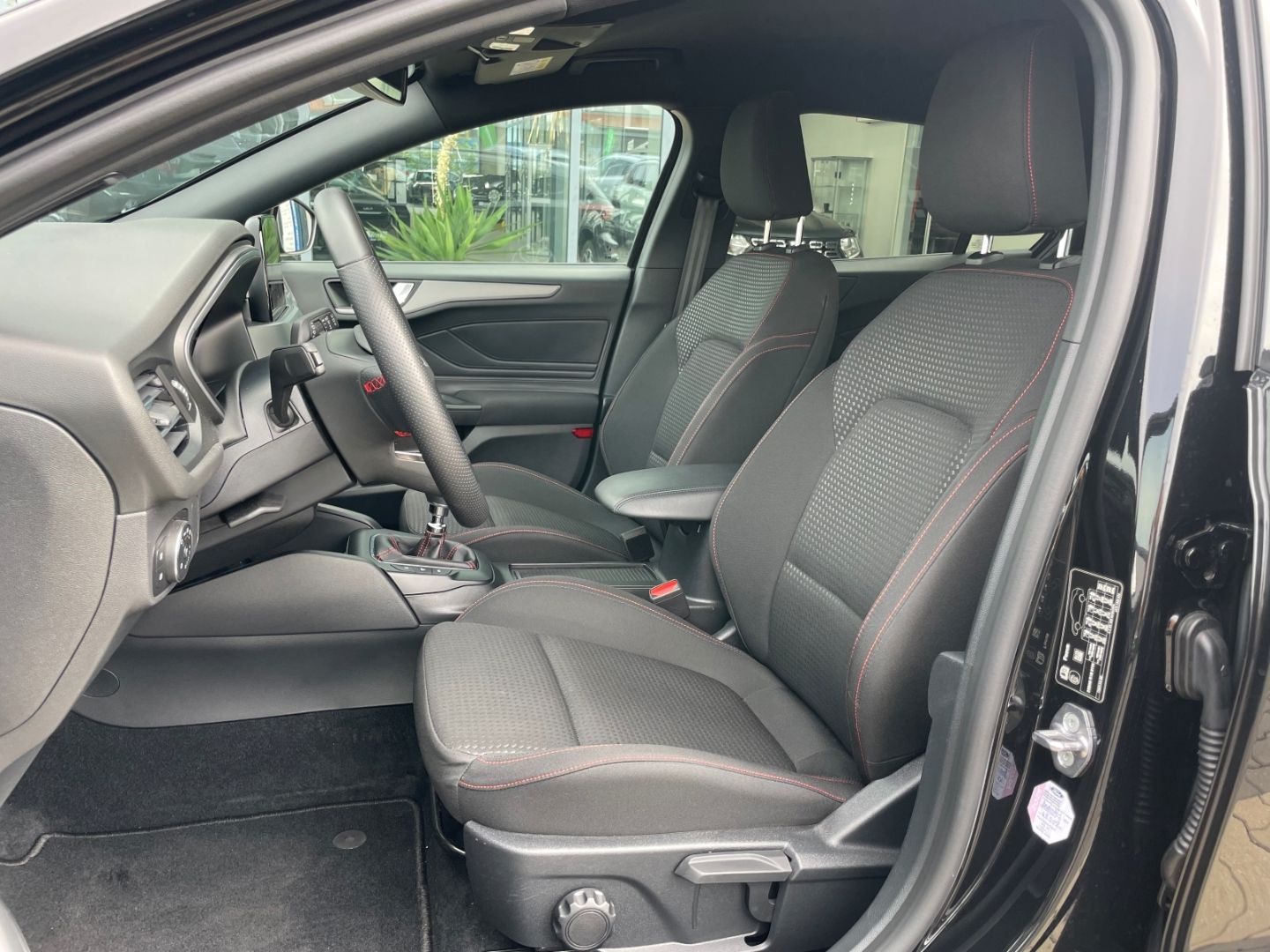 Fahrzeugabbildung Ford Focus Turnier ST-Line X VerkehrszeichenERK Kamer