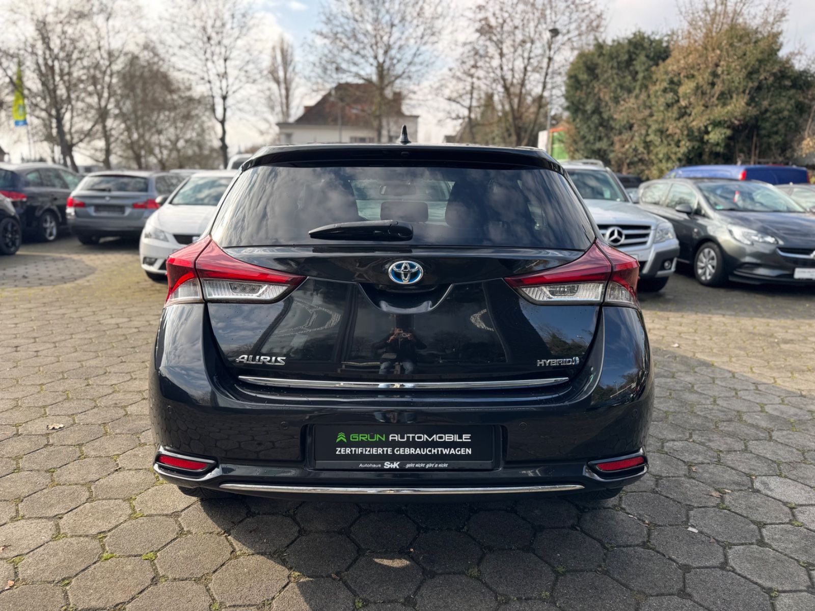 Fahrzeugabbildung Toyota Auris Hybrid Edition-S+*LED*SZH*Kamera*Navi