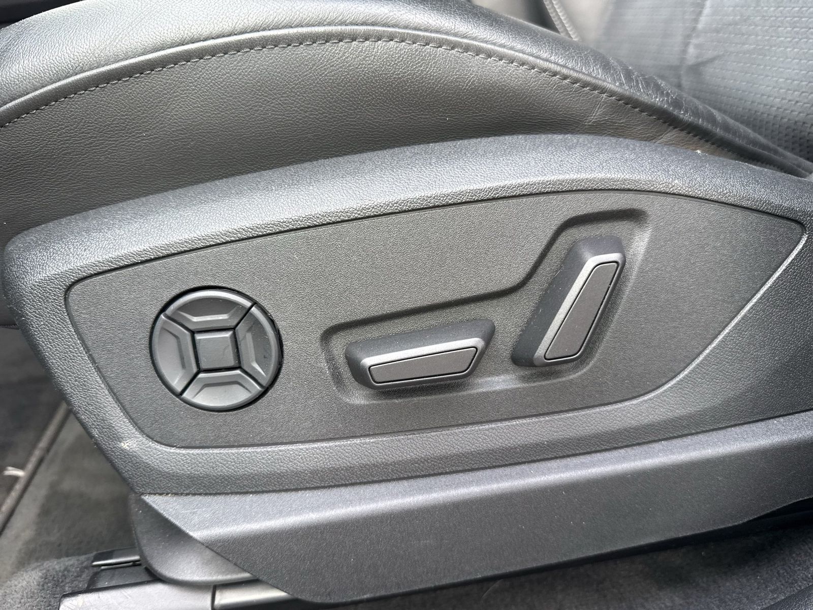 Audi e-tron - Bild 18