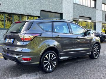 Ford Kuga - 6