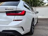 BMW M340d Touring - Laser, AHK, H&K, DAP, M-Adaptiv - weiße BMW M340d