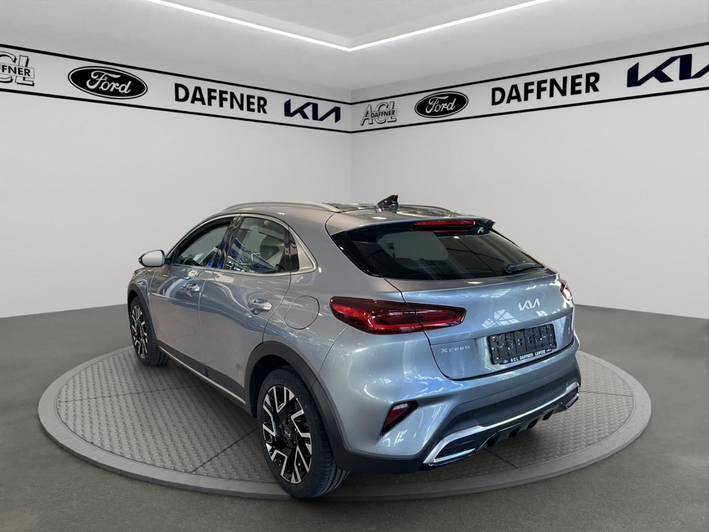 Fahrzeugabbildung Kia XCeed Spirit 1.5 totWinkelASS SpurhalteASS DAB