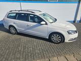 Volkswagen VW Passat Kombi 1,6 TDI Weiß o2/2013 TÜV 8... - Volkswagen Passat: Kombi, W8