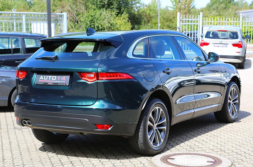 Jaguar F-Pace
