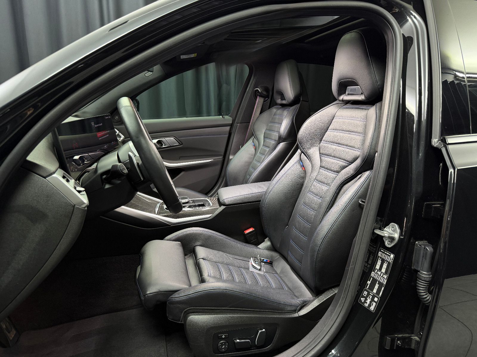 Fahrzeugabbildung BMW M340i Limousine xDrive |M-SITZE|H/K|PANO