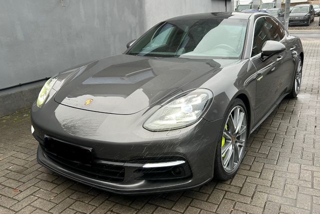 Porsche Panamera 4 E-Hybrid Chrono*Approved 10.2026*