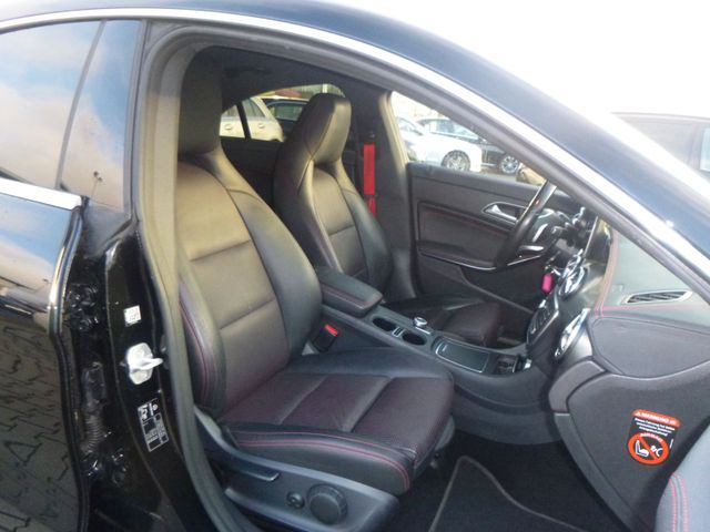 Fahrzeugabbildung Mercedes-Benz CLA 220 CDI Lim >AMG/AUT/KAM/LEDER/PDC/SHZ<