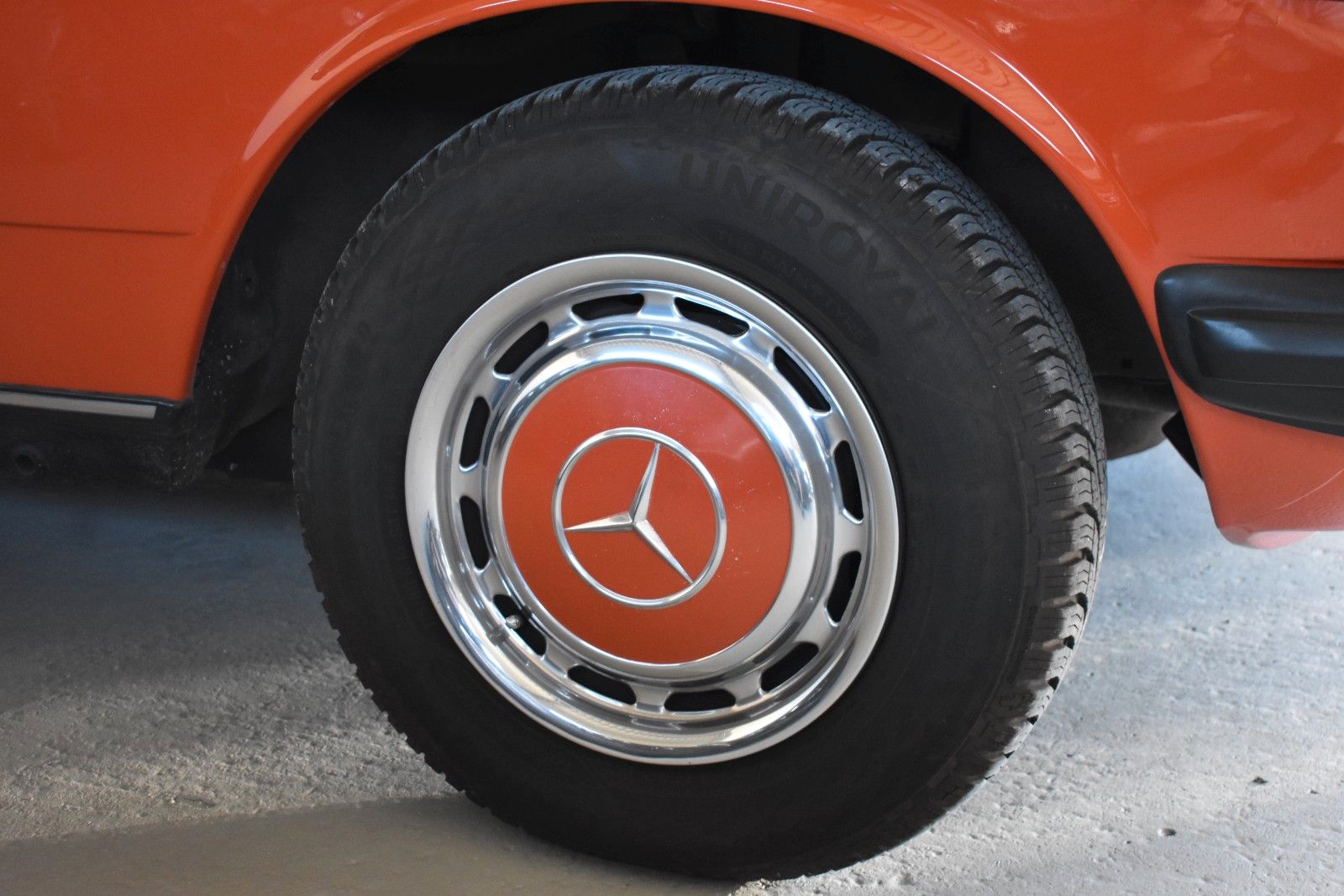 Fahrzeugabbildung Mercedes-Benz 250 6 Zylinder Benziner Zustand Top BRD H-Zulass