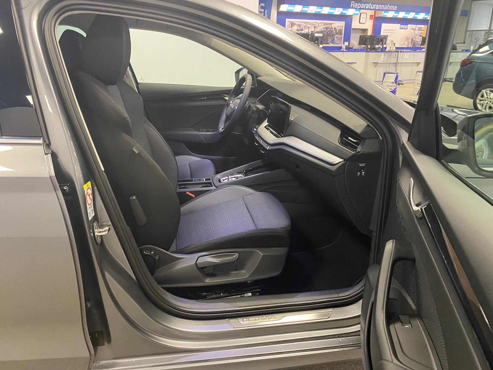 Fahrzeugabbildung SKODA Octavia 1.5 TSI mHEV+ACC+TOTWINKEL+LED+APP+RFK++