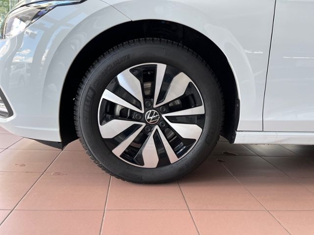 Fahrzeugabbildung Volkswagen Golf 1.0 TSI MOVE GJR ACC MFL PDC NAVI