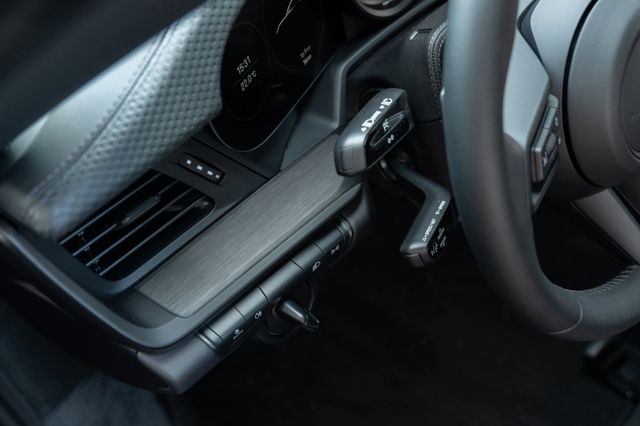 Porsche 992 GT3 Touring Paket/ SCHALEN/ LIFT/ MATRIX LED