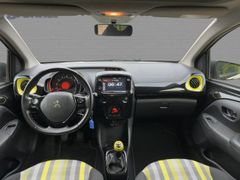 Foto Nummer 8: PEUGEOT 108