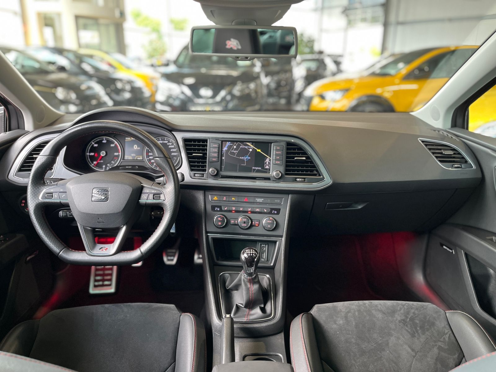 Fahrzeugabbildung SEAT Leon ST FR KLIMA LED NAVI ALU