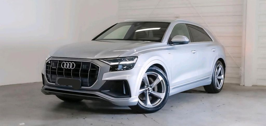 Image of Audi Q8