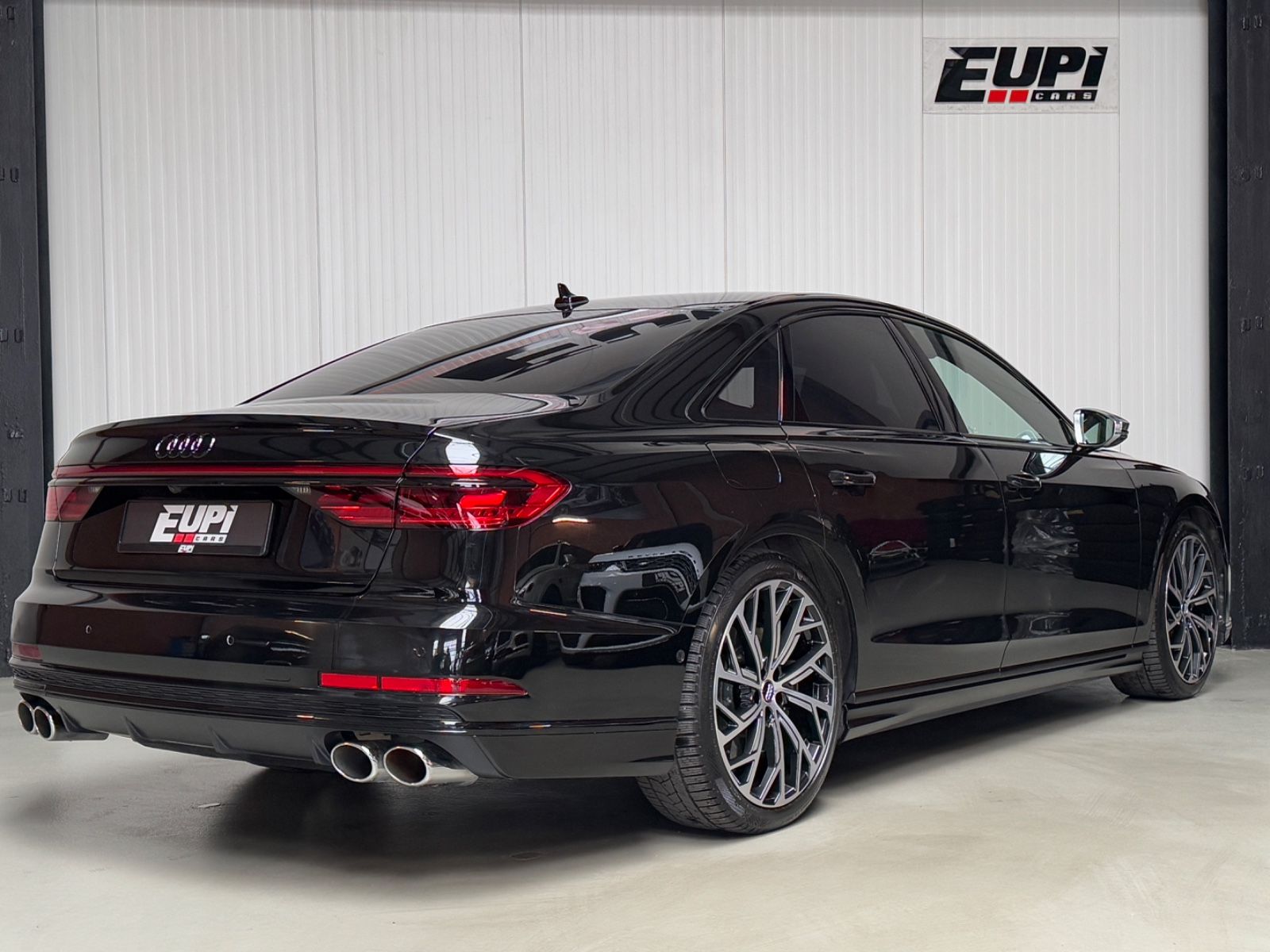 Fahrzeugabbildung Audi S8 4.0 TFSI quattro/HUD/360°/ACC/Massage/Keramik