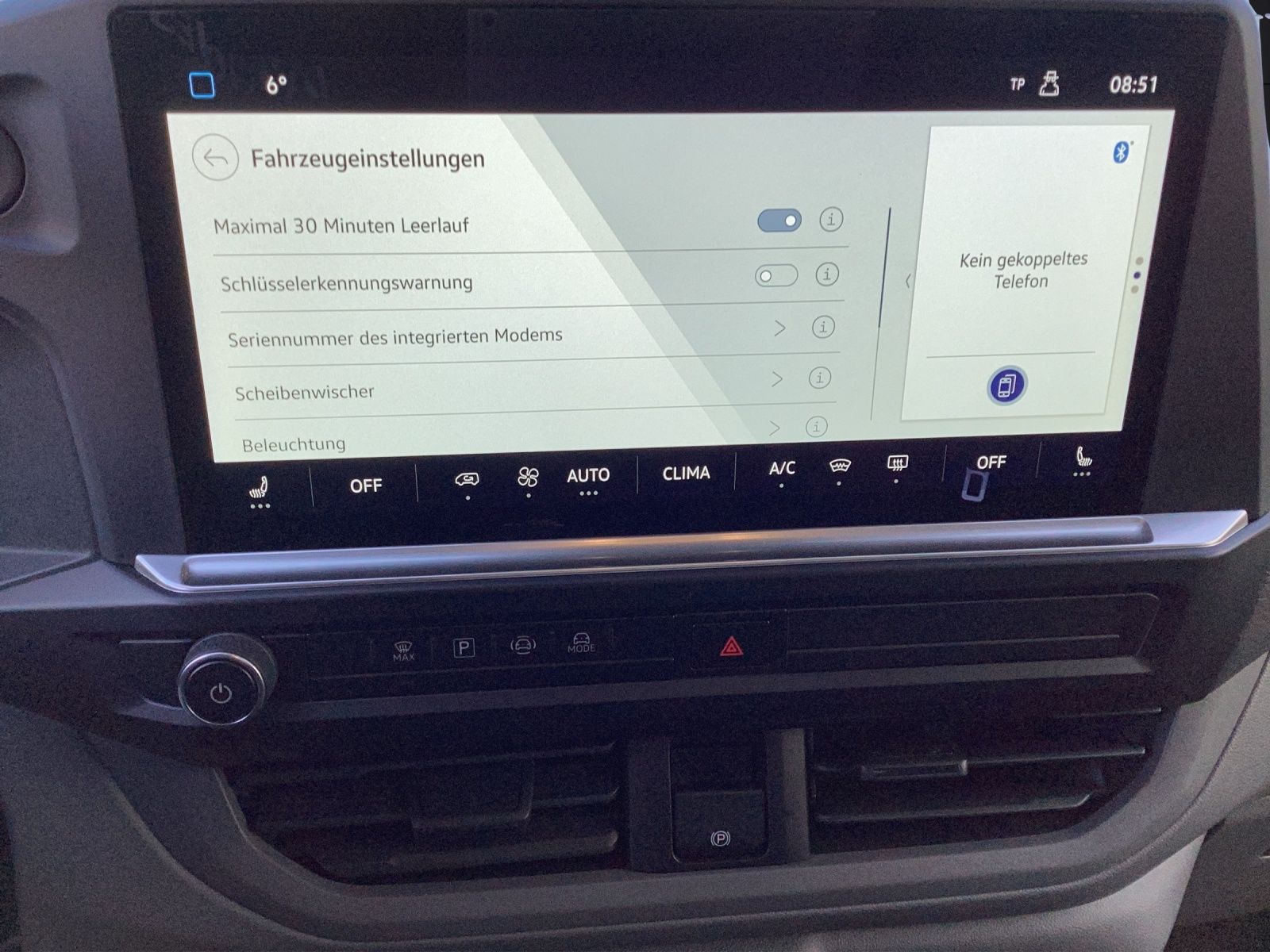 Fahrzeugabbildung Volkswagen T7 Transporter TDI Kasten AHK KLIMA LaneAssist R