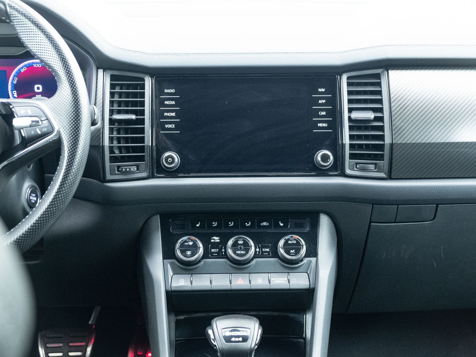 Skoda Kodiaq 2.0 TDI Sportline 4x4 DSG*RFK*AHK*NAV*APP foto 17