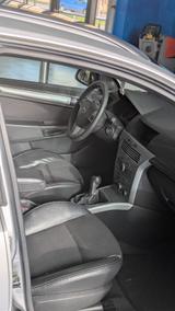 Opel Astra Caravan 1.7 CDTI Edition 111 Jahre 74 ... - Opel Astra aus 2009 mit Diesel-Antrieb: Kombi