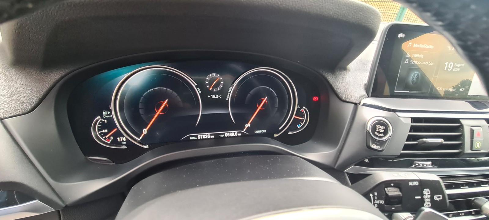 BMW X3 xDrive20d M-Packet Automatik Pano